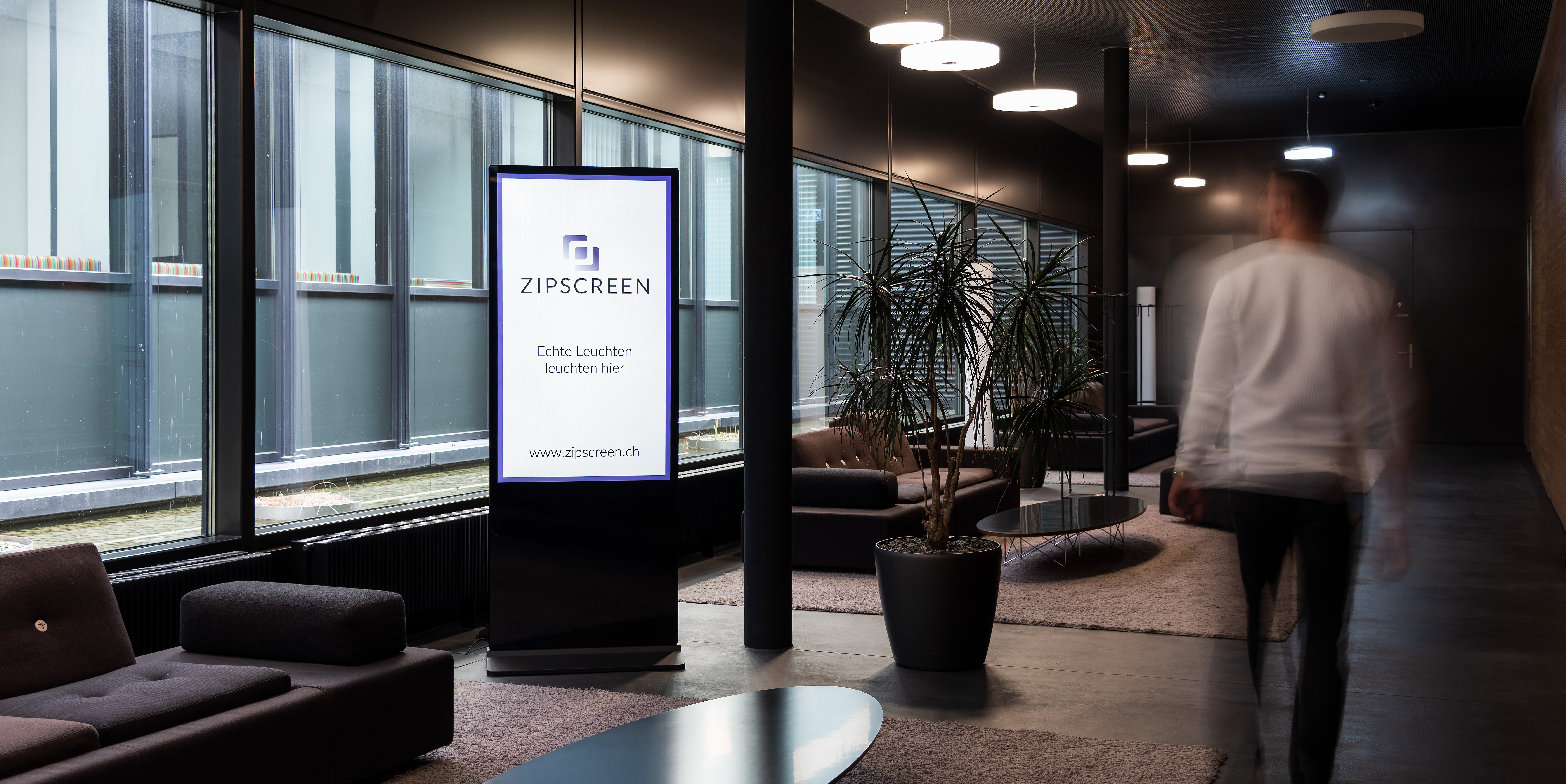 ZipScreen Lounge Banner